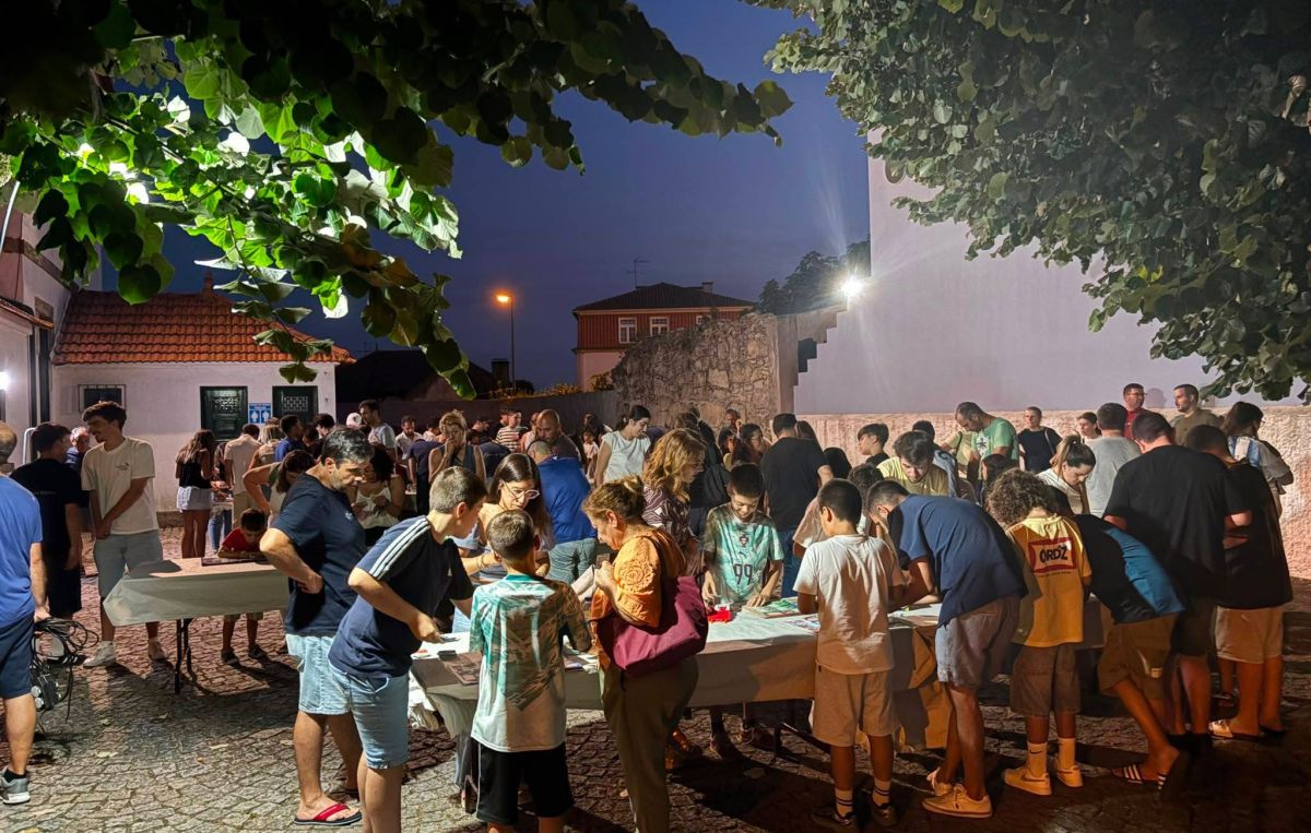 Troca de cromos do Mundial volta a juntar colecionadores em Mangualde