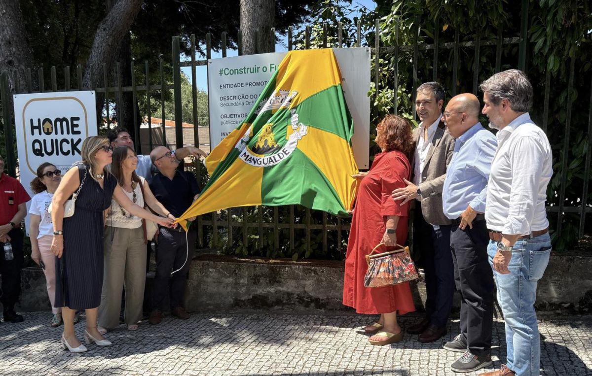 Três milhões de euros investidos na 2.ª fase da requalificação da Escola Secundária Felismina Alcântara