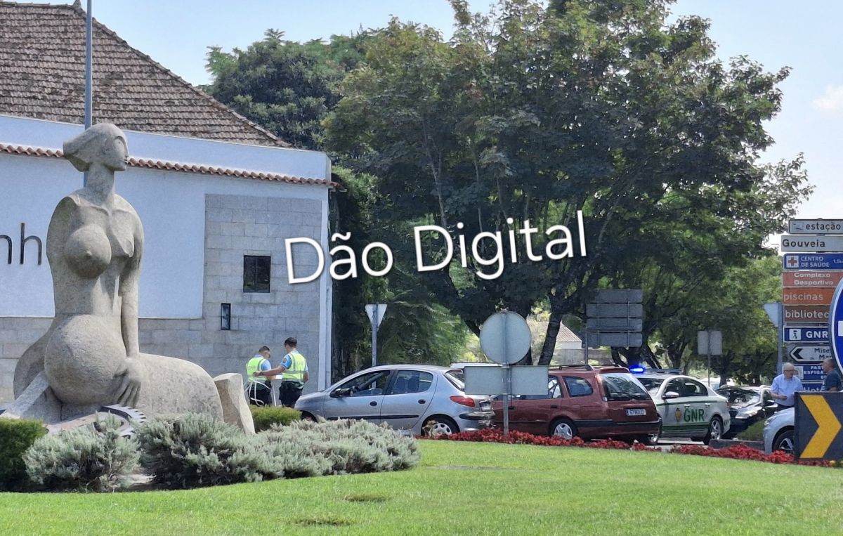 Acidente rodoviário sem feridos em Mangualde